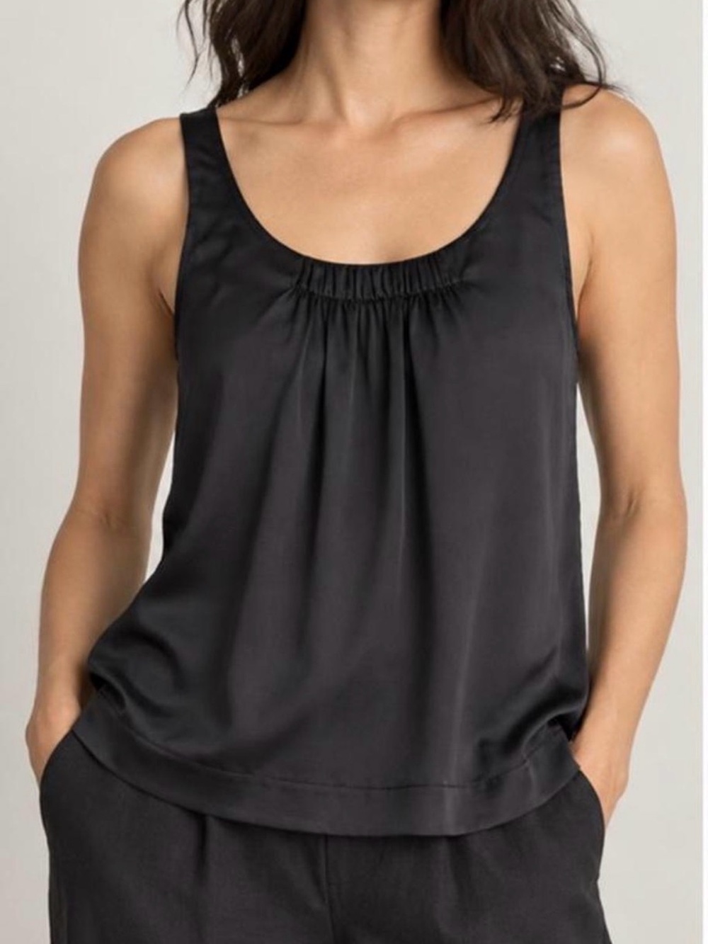 Eileen Fisher Black 100% Silk Pleated
Scoop Neck Tank Top Blouse Small